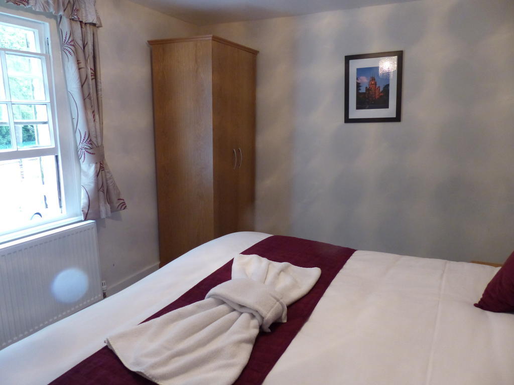 The Sun Inn Englefield Green 객실 사진